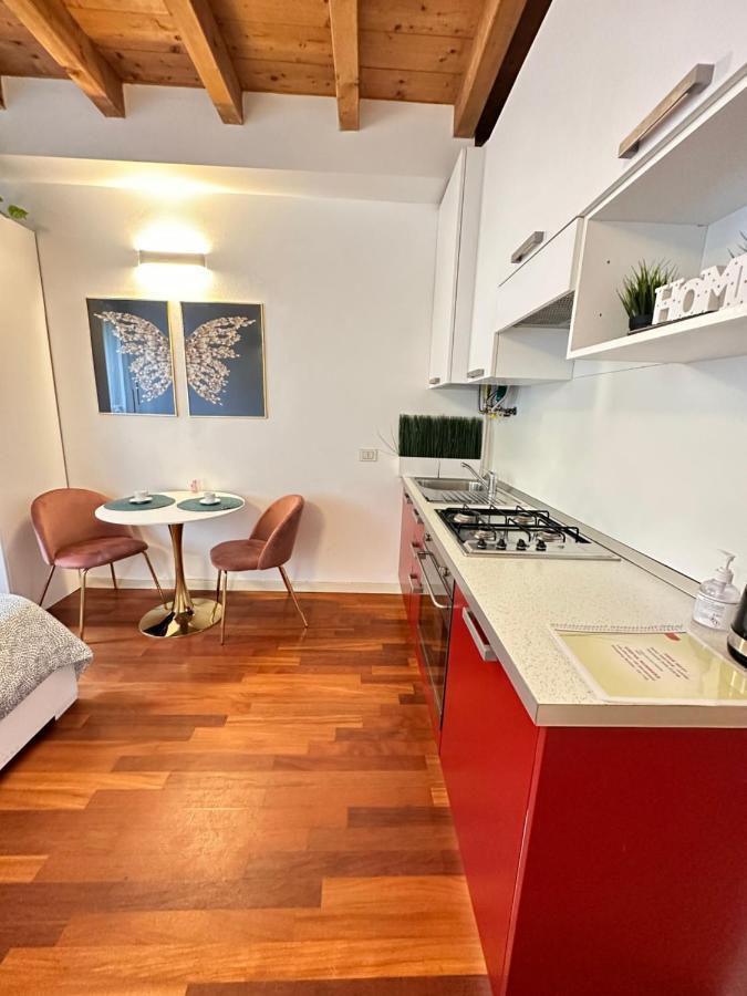 Cozy Apartment Center Bergamo Exteriör bild
