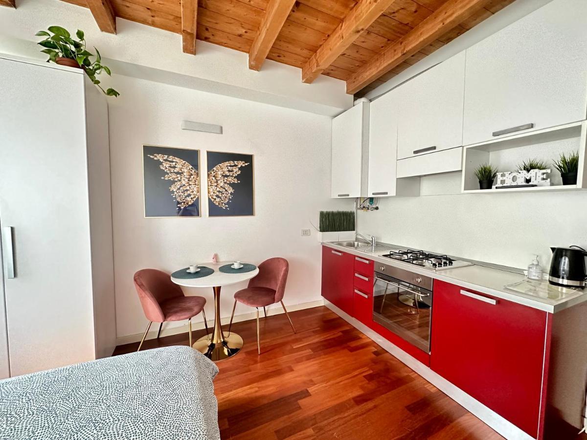 Cozy Apartment Center Bergamo Exteriör bild